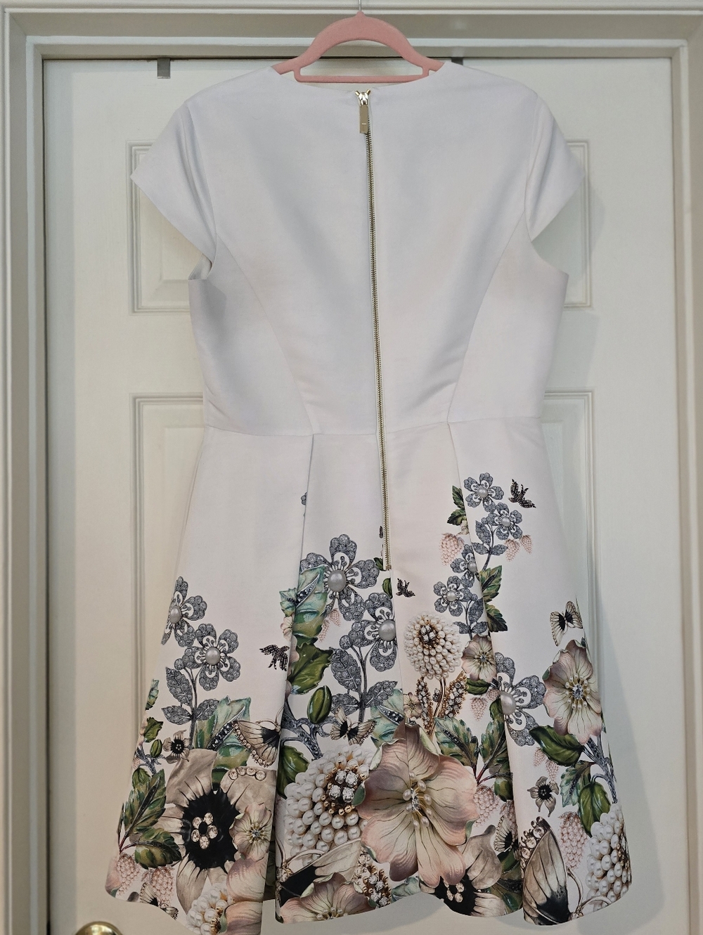Ted Baker White Floral Fit & Flare Dress with Botanical Print - Picture 2 of 3